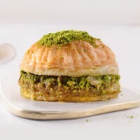 Karakoy-Gulluoglu-Baklava-Burger-2