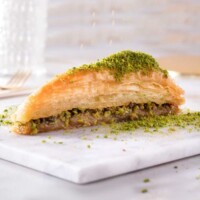 Karakoy-Gulluoglu-Palace-Baklava-with-Pistachio-2