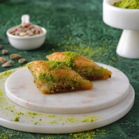 Koskeroglu Sobiyet Baklava with Pistachio 500 gr (17.64oz)