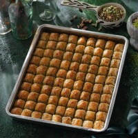 Koskeroglu Special Prince Baklava with Pistachio on a Tray